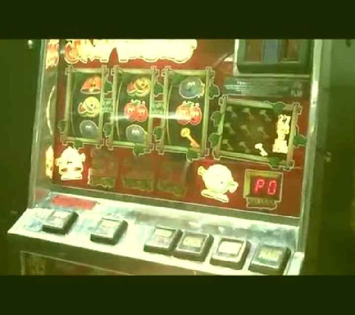 3 Charms Crush slot game