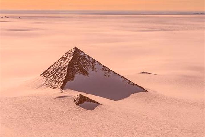 Mondial Champ slot machine