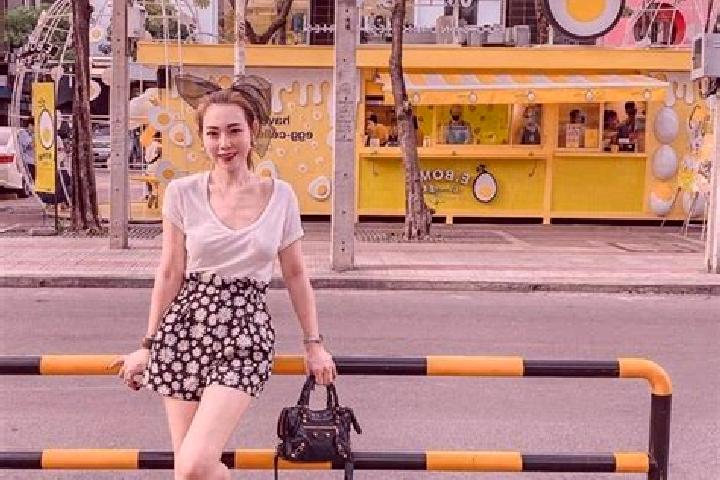 Spins Stone slot